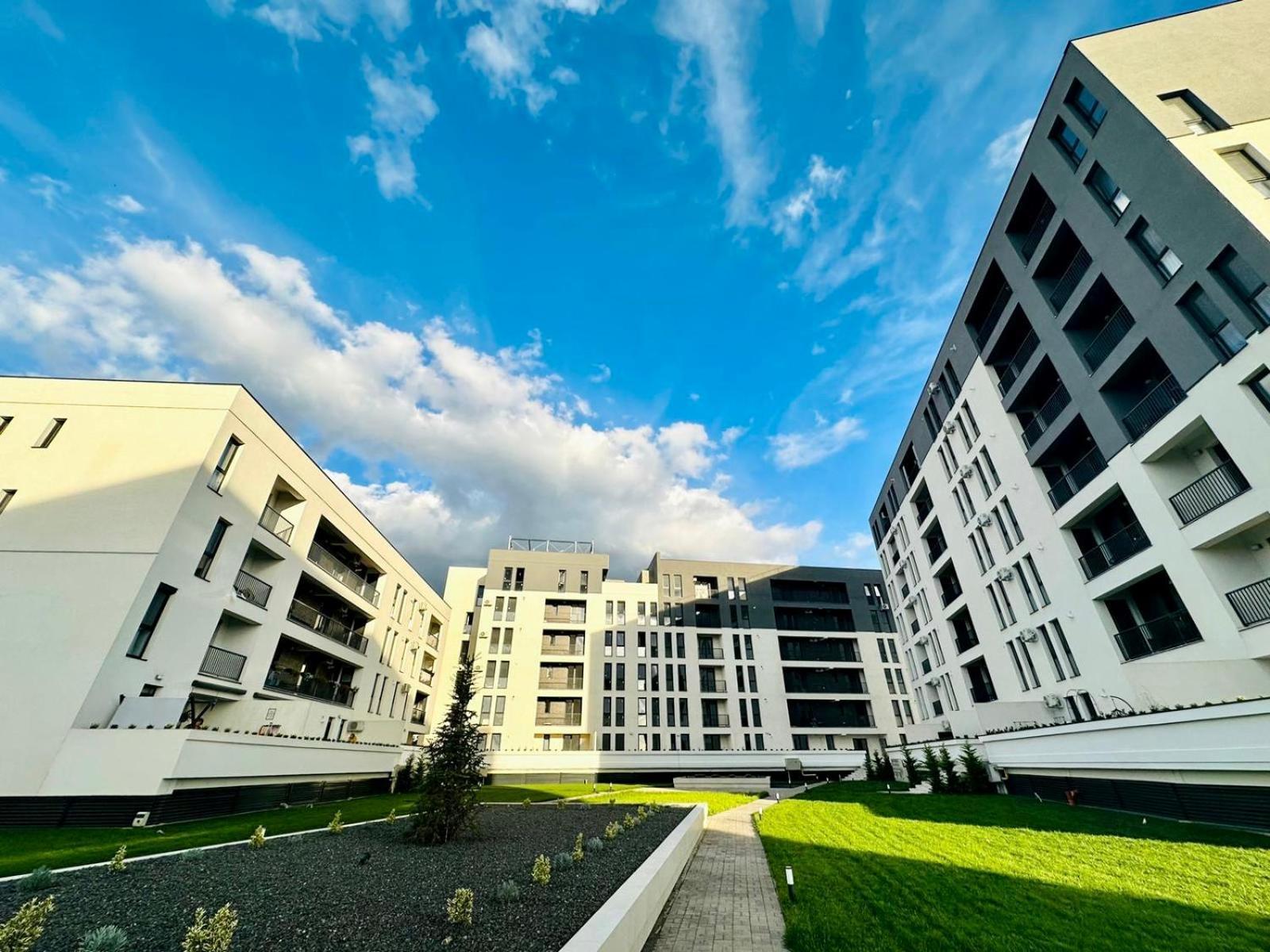 Modern Apartment In ティミショアラ エクステリア 写真