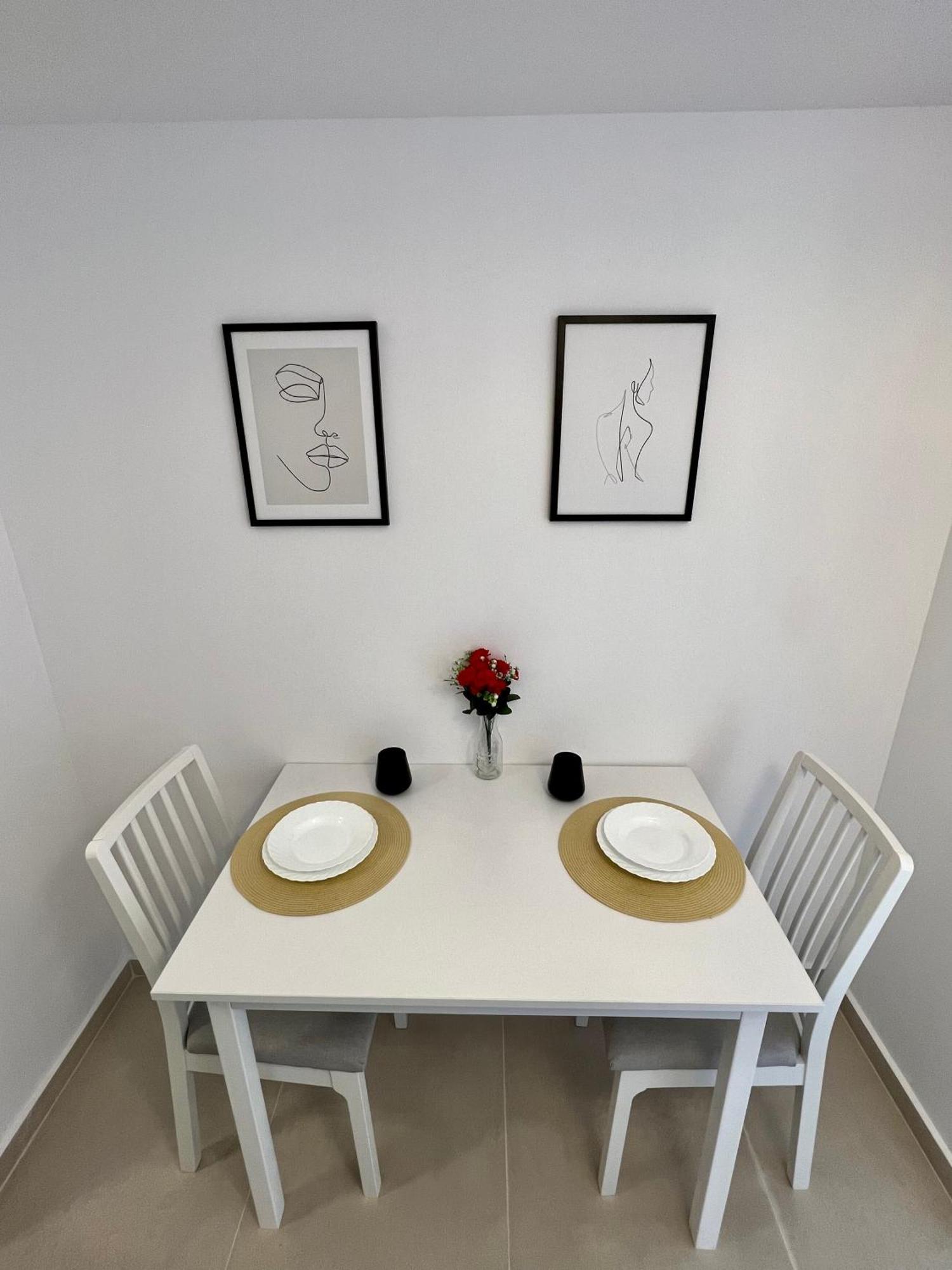 Modern Apartment In ティミショアラ エクステリア 写真