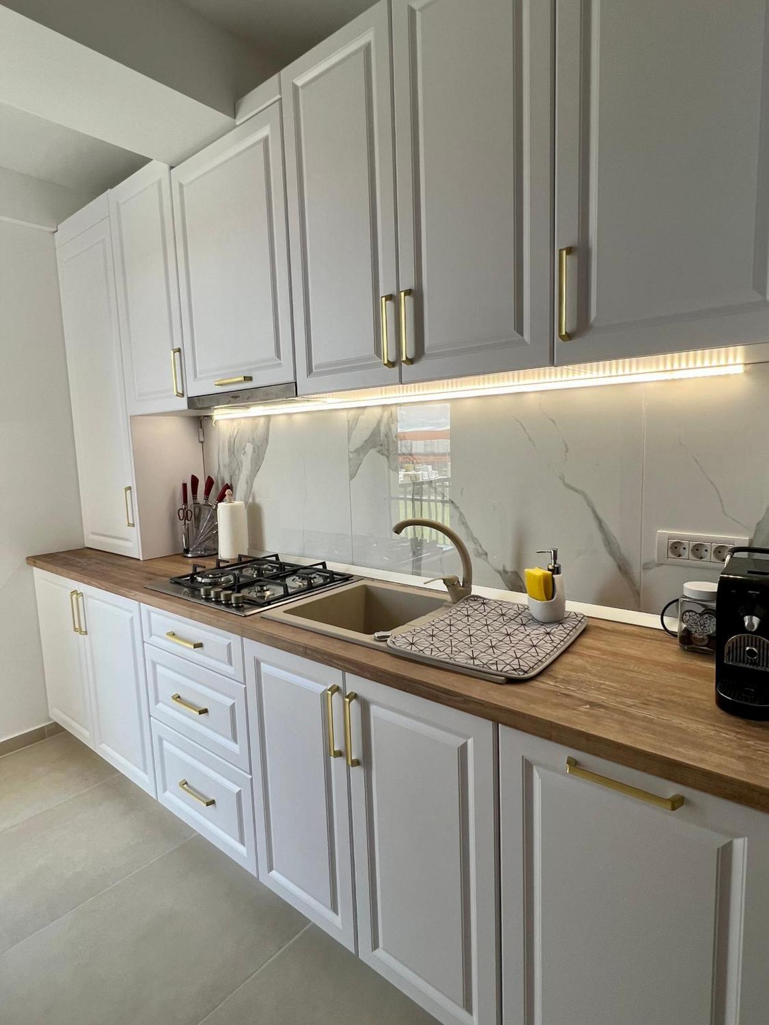 Modern Apartment In ティミショアラ エクステリア 写真